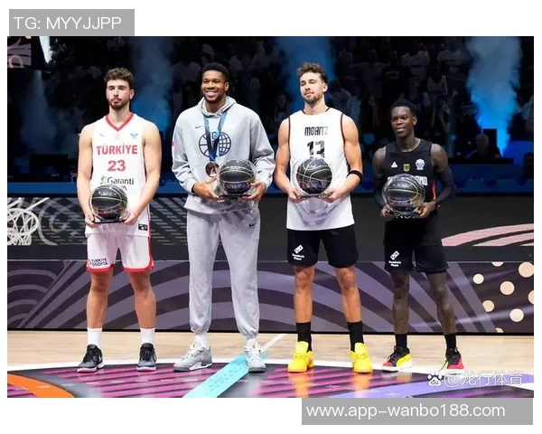 弗菲表现出色6投3中贡献12分3篮板1助攻1盖帽展现实力